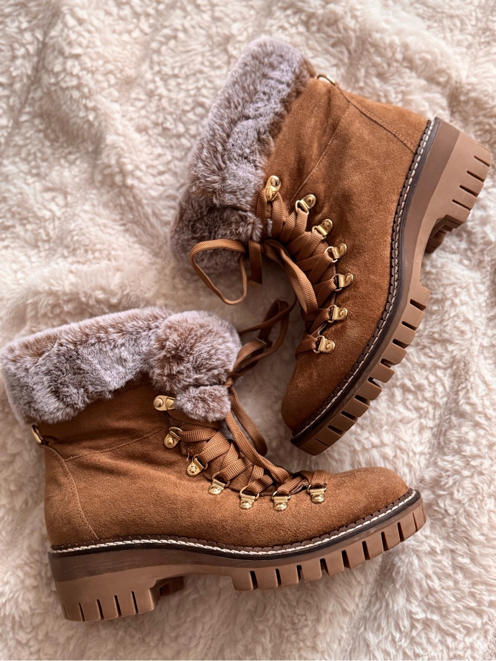 Jennifer Lopez Avena boots